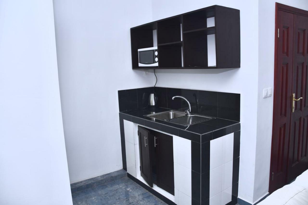 Yaoundé Hotel La Couronne Rw מראה חיצוני תמונה